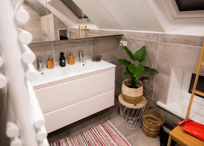 Harbourskitchenhouse@sea *